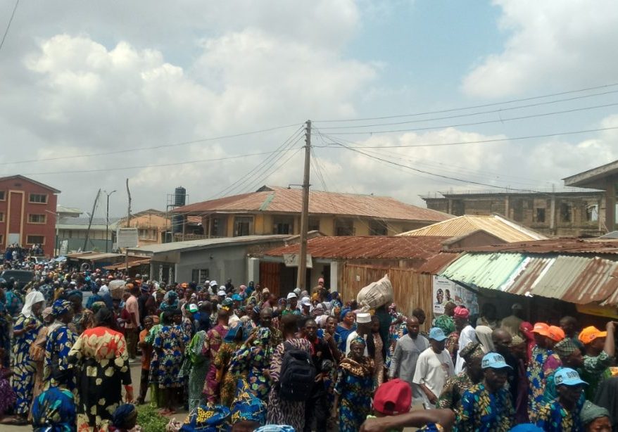 2027: Oyo APC Senator, Alli declares guber ambition