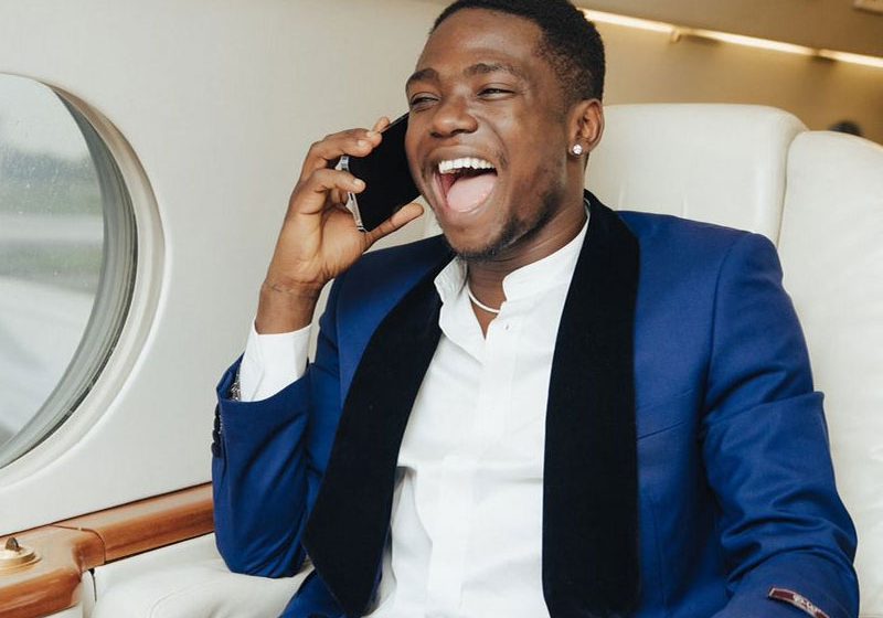 Comedians richer than musicians - Shank Comics claims