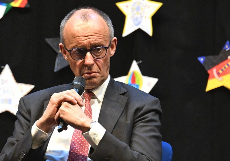 Ukraine may have to cede territory to keep EU hopes alive – Merz — RT World News