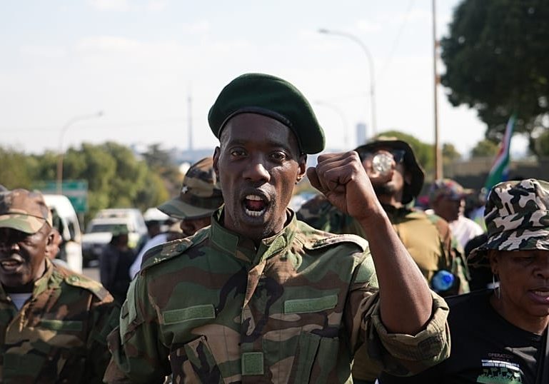 Protesters in South Africa call for stricter immigration laws and border controls